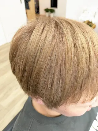 ショート カラー 【リピーター続出】 ENONN+　エノンのヘアスタイル