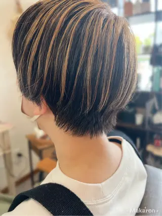ショート カラー hair works raptureのヘアスタイル