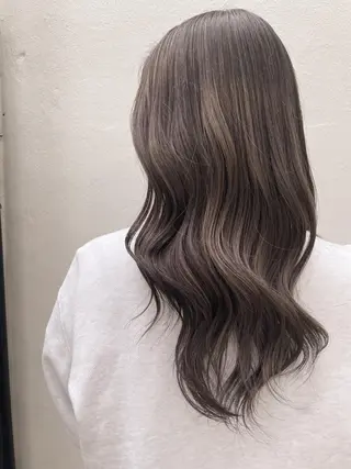 ロング カラー ヘアアレンジ 髪質改善🫧美髪矯正 🤍Yuiのヘアスタイル
