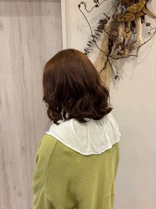 ミディアム カラー 衛藤 澄玲のヘアスタイル