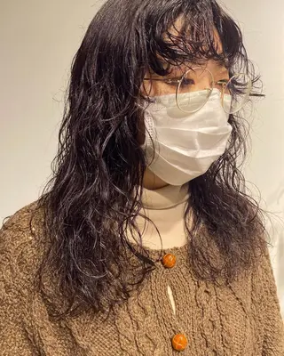ロング カラー パーマ ヘアアレンジ メンズ キッズ ネイル マツエク・マツパ アイブロウ パーマスタイル🔅 sayacaのヘアスタイル