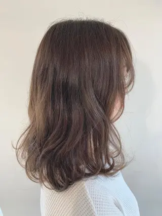 ミディアム カラー パーマ ヘアアレンジ 加藤 綾華のヘアスタイル