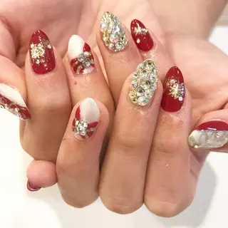 ネイル 板垣 綾乃のネイルデザイン