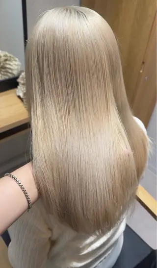 セミロング たかはし るなのヘアスタイル