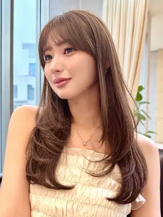 ロング カラー 🫧色素薄めダブル カラー🩵レイヤーのヘアスタイル