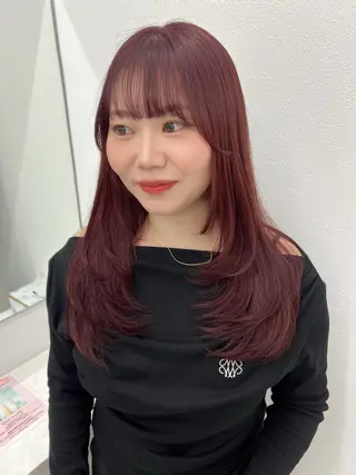 セミロング リコ 渋谷 ハッシュカットのヘアスタイル