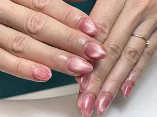 ショート トゥ ヒェンのネイルデザイン