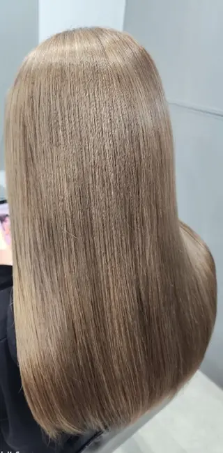 カラー SOURCE 塚口 吉武 宙のヘアスタイル