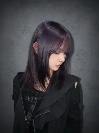 ミディアム 🦋レイヤーウルフ SEKIKAWA🦋のヘアスタイル