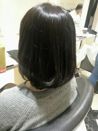 ショート カラー 畠村 美智子のヘアスタイル