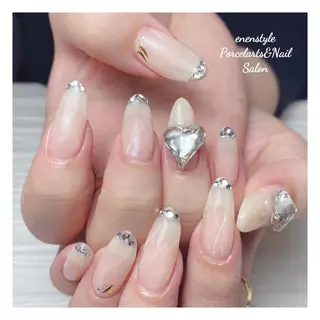 ミディアム ネイル 🐾enen style 🐾のネイルデザイン