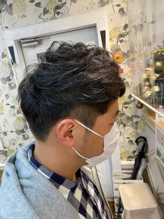 ショート Sabby氏川洸希 パーマのヘアスタイル