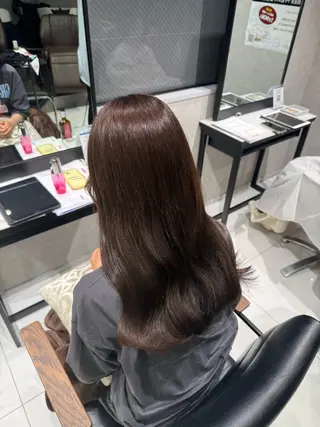 ロング 艶ブラウン/赤み消し /盛れる顔周りのヘアスタイル