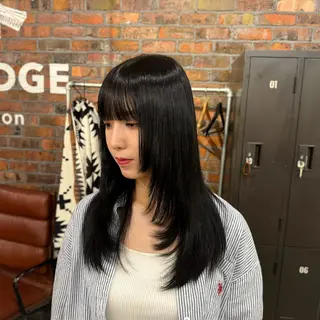 ロング カラー theBRIDGE/ 神谷ゆうなのヘアスタイル