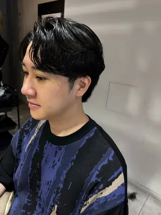 ミディアム パーマ メンズ 似合う髪型見つけます AYAKAのヘアスタイル