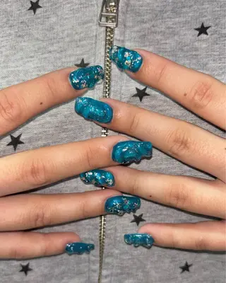 ネイル 🪐富島彩夏 /海外nail🪐のネイルデザイン