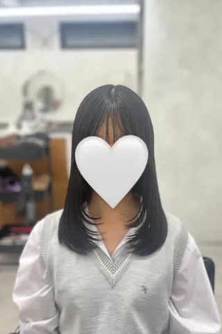 ミディアム 大宮レイヤーカット× 透明感カラー　rioのヘアスタイル