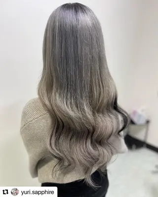 ロング 吉田 麻倫のヘアスタイル