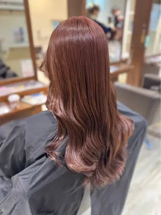 ロング カラー 三田 夏輝のヘアスタイル