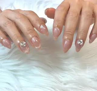 ネイル 伊藤 菜緒のネイルデザイン