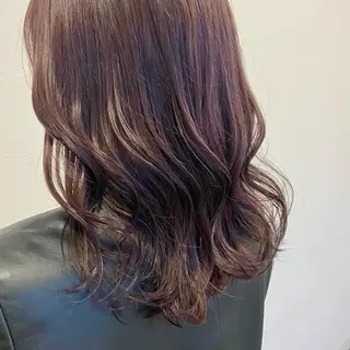 ミディアム カラー 透け感カラー/ momo🦕のヘアスタイル