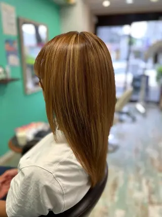セミロング 鈴木 令子のヘアスタイル