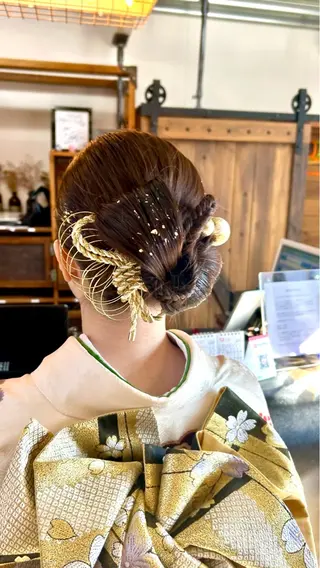 セミロング ヘアアレンジ 佐藤 美聡のヘアスタイル