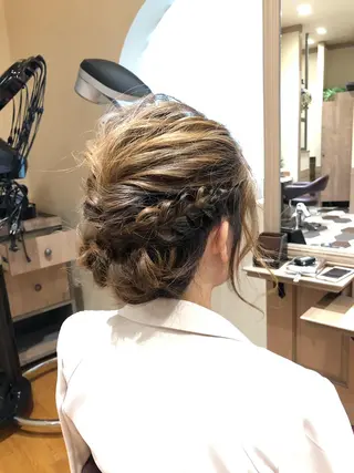 セミロング ヘアアレンジ 🍀日比野 哲二のヘアスタイル