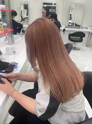 ロング カラー ラベンダー💜 グレージュ🩶のヘアスタイル