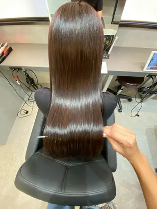 ロング 白井 音羽のヘアスタイル