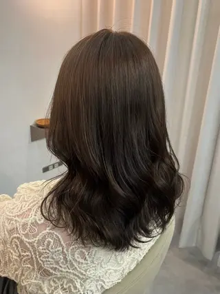 セミロング カラー 駒場 まといのヘアスタイル