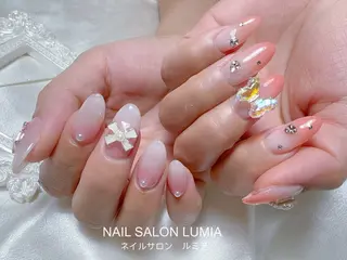 ネイル ネイルサロン ルミア Lumia 店長施術のネイルデザイン