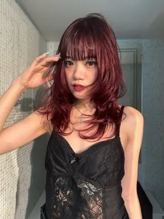 セミロング カラー ヘアアレンジ MIYU/ケアブリ ーチカラー／デザインのヘアスタイル