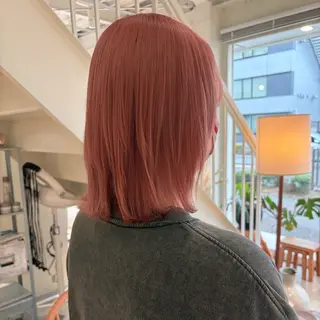 ミディアム 周東 芽依のヘアスタイル