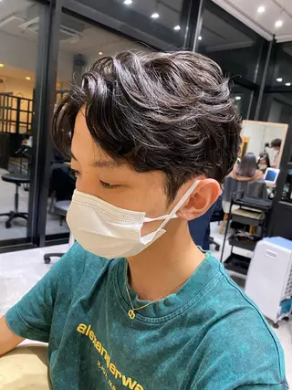 ミディアム パーマ メンズ 似合う髪型見つけます AYAKAのヘアスタイル