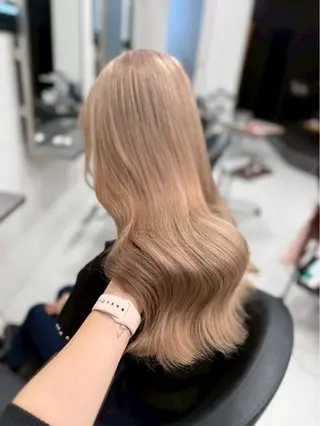 ロング カラー ハイトーンカラー💞 くるみ🎀のヘアスタイル