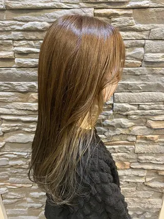ロング カラー 山浦 貴恵のヘアスタイル