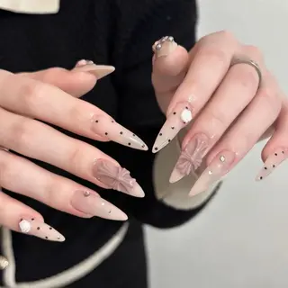 ネイル Luna Gladeのネイルデザイン