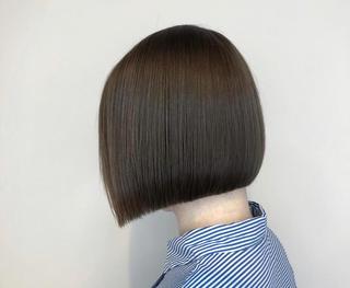 ショート 神頭 彩のヘアスタイル