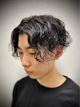 ミディアム パーマ ヘアアレンジ メンズ 石川 裕大のヘアスタイル