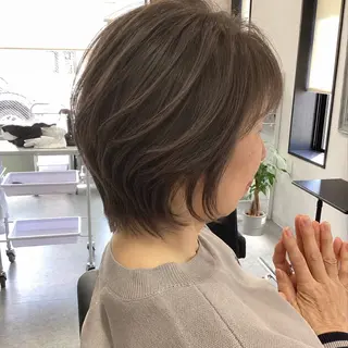 ショート 土本 定ニのヘアスタイル