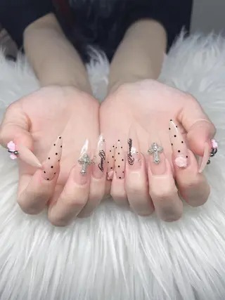 ネイル Lee Nailsのネイルデザイン