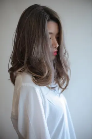 カラー 💇‍♀️ KENのヘアスタイル
