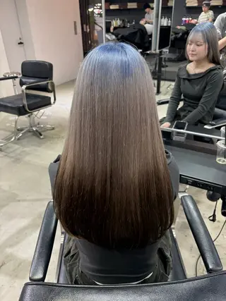 ロング デザインカラー/ 透明感/Nozomiのヘアスタイル