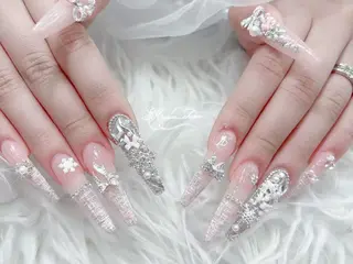 ネイル 🎀Reina🎀 長さ出し新宿のネイルデザイン