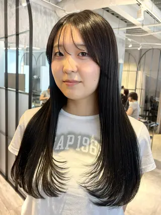 ロング 西田  美侑/ 前髪・顔周りカットのヘアスタイル