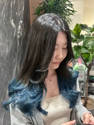 ロング カラー 💋ハイトーンデザイ ンヘア💋A'nyuのヘアスタイル