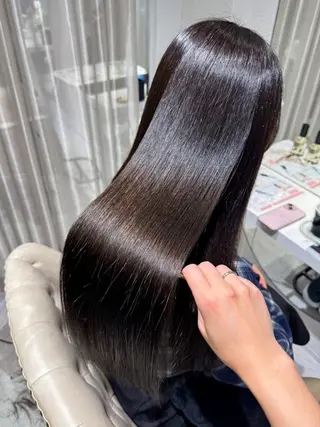 ミディアム カラー 三宅 壱輝のヘアスタイル