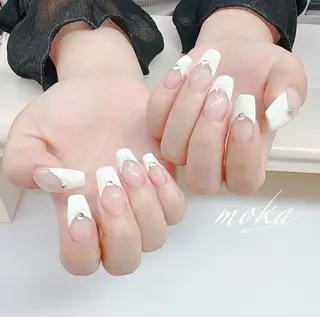 ネイル 胡蝶蘭レディースサロ ンNailMOKAのネイルデザイン