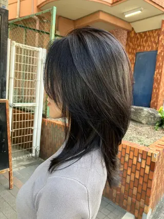 ミディアム 前之園 ひかるのヘアスタイル